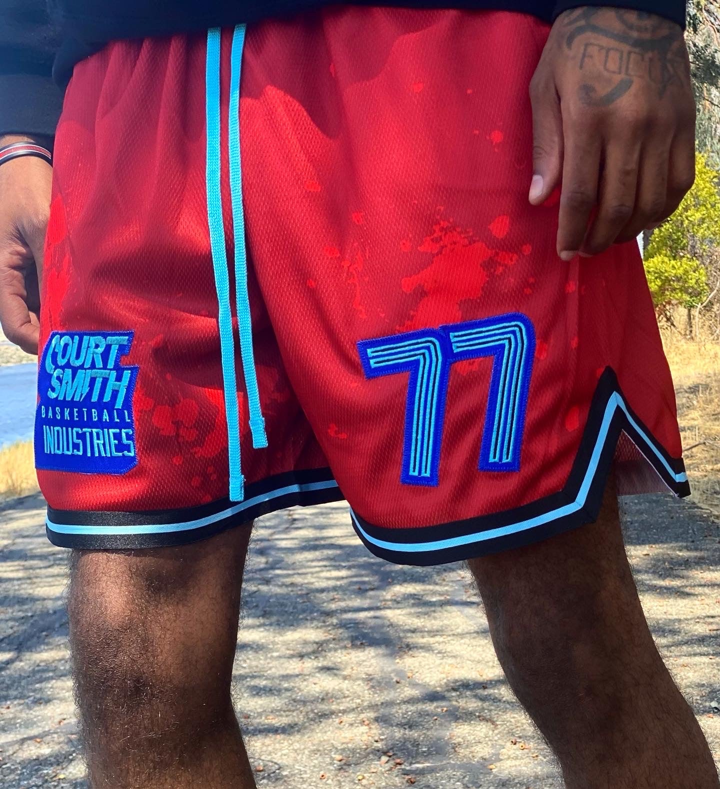 Mitchell & Ness Mens Knicks CNY Shorts - Navy/Gold Size S