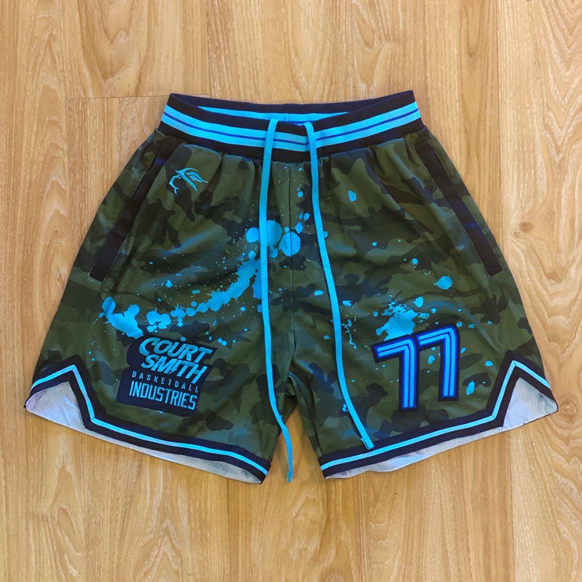 PARADE SHORTS - CAMO